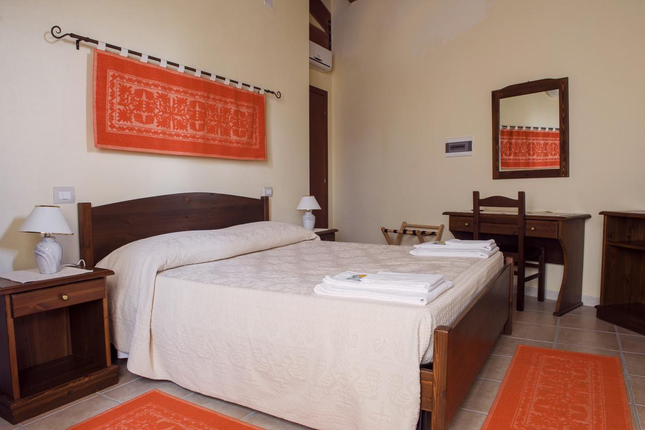 Albergo Diffuso Il Mandorlo Baressa Buitenkant foto